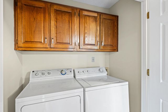 1040 PARK COURT DR, Memphis, TN 38119