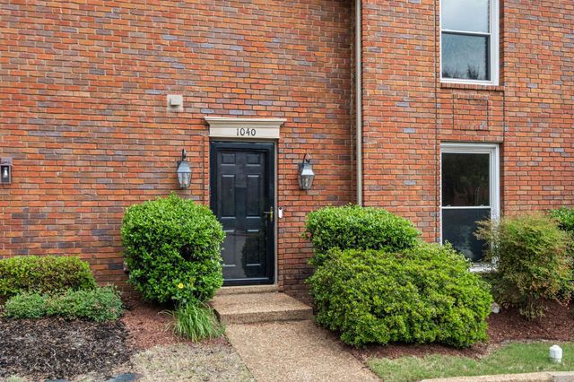 1040 PARK COURT DR, Memphis, TN 38119