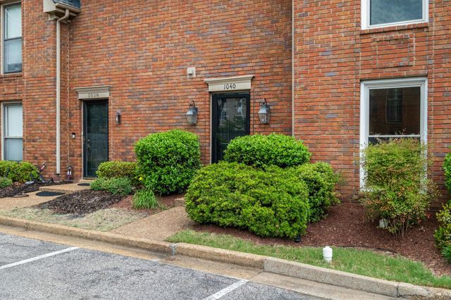 1040 PARK COURT DR, Memphis, TN 38119