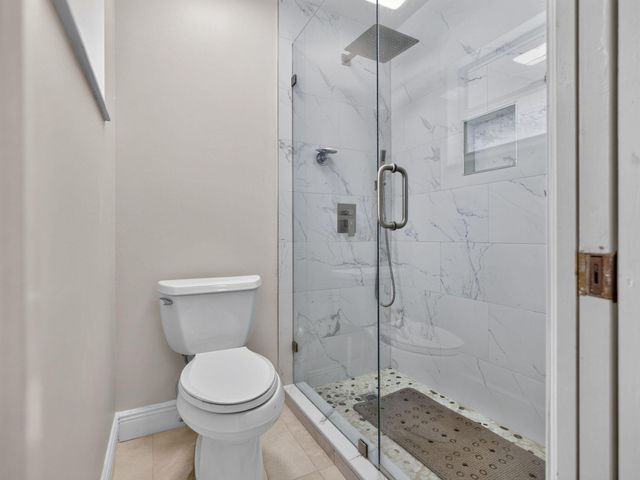 832 WATERVIEW Drive, Weston, FL 33326