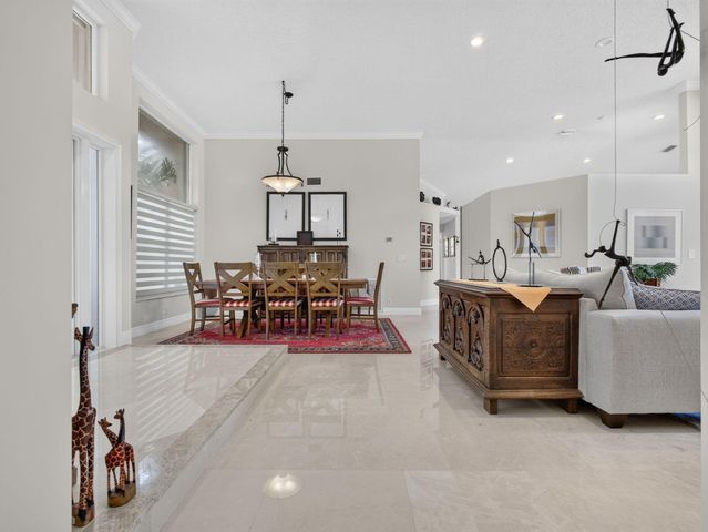 832 WATERVIEW Drive, Weston, FL 33326