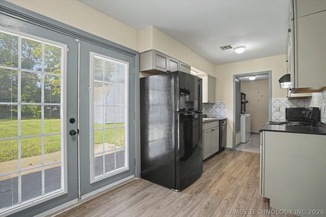 528 W Denny Street, Catoosa, OK 74015