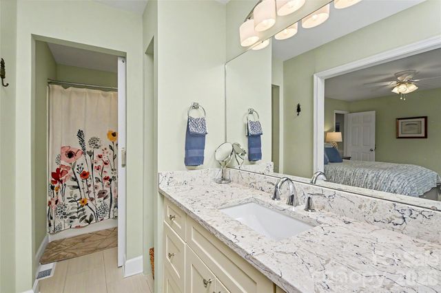 8333 Knights Bridge Road, Charlotte, NC 28210