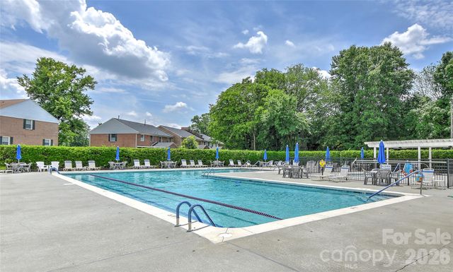 8333 Knights Bridge Road, Charlotte, NC 28210