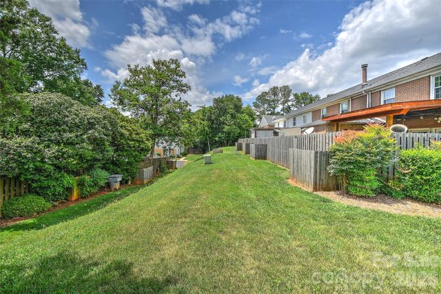 8333 Knights Bridge Road, Charlotte, NC 28210