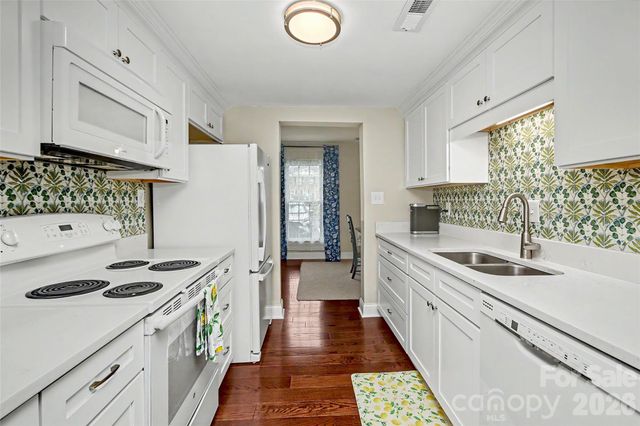 8333 Knights Bridge Road, Charlotte, NC 28210