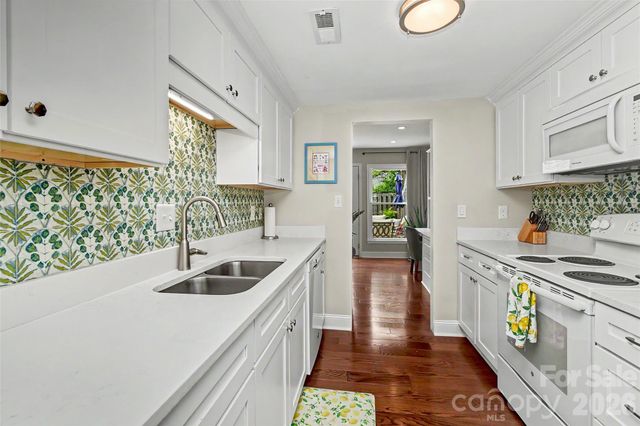 8333 Knights Bridge Road, Charlotte, NC 28210
