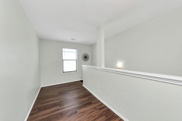 2610 Skyview Shadows Court, Houston, TX 77047