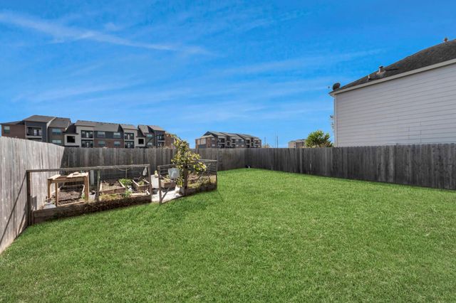 2610 Skyview Shadows Court, Houston, TX 77047