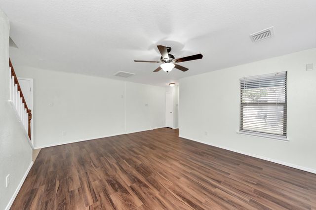 2610 Skyview Shadows Court, Houston, TX 77047