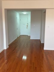 139-10 28th Road 6C, Flushing, NY 11354