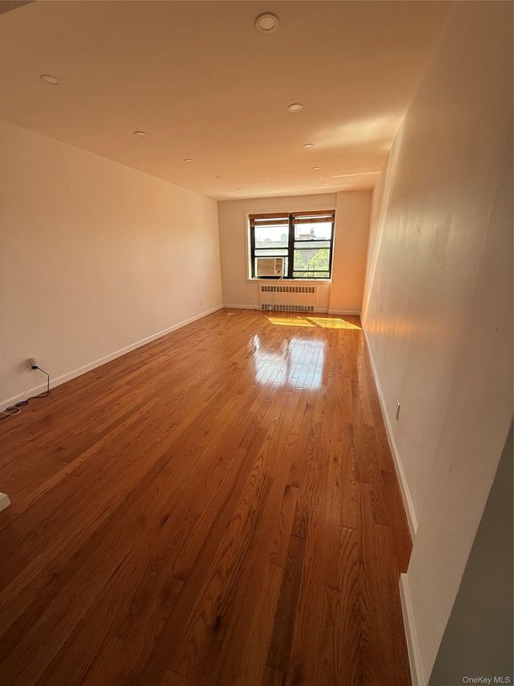 139-10 28th Road 6C, Flushing, NY 11354 — photo 2