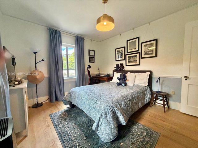 1222 Ferdinand St, Coral Gables, FL 33134