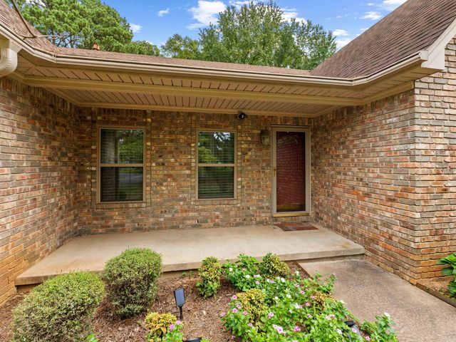 212 Pine Terrace Dr, Cabot, AR 72023