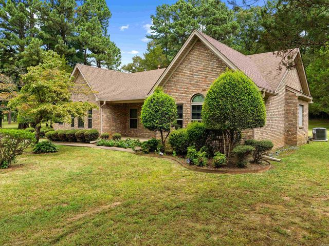 212 Pine Terrace Dr, Cabot, AR 72023