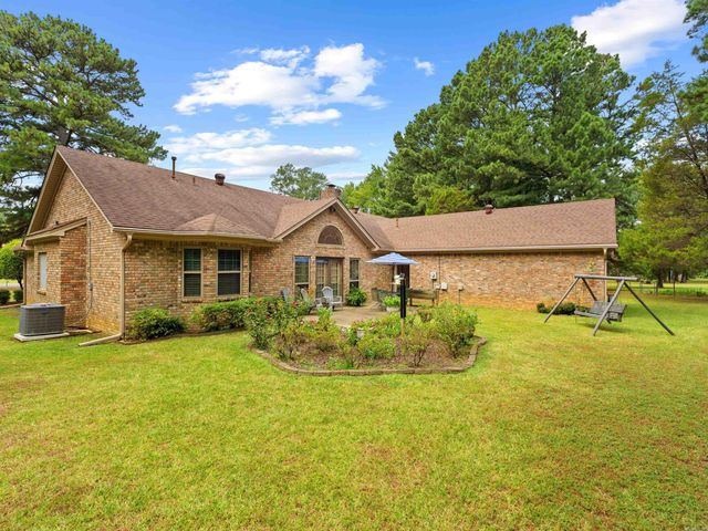 212 Pine Terrace Dr, Cabot, AR 72023