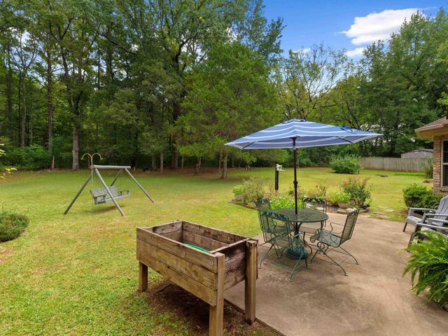 212 Pine Terrace Dr, Cabot, AR 72023