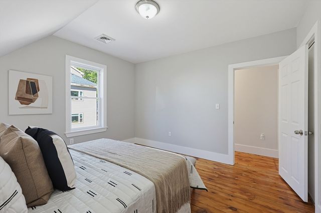 26 Pleasant St, Beverly, MA 01915
