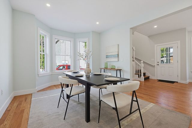 26 Pleasant St, Beverly, MA 01915