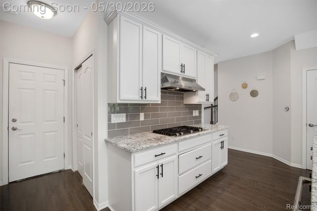 43583 Chancellor Lane, Novi, MI 48375