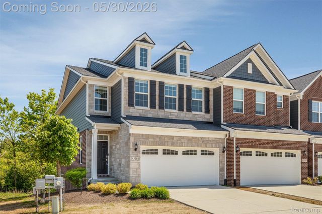 43583 Chancellor Lane, Novi, MI 48375