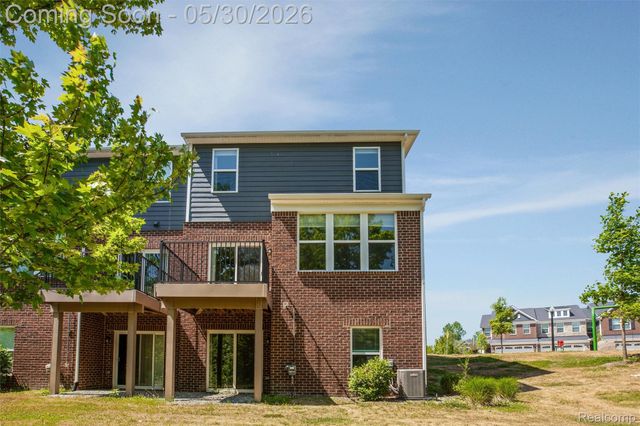 43583 Chancellor Lane, Novi, MI 48375