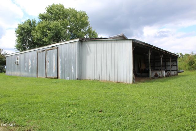 1704 Balls Chapel Road, Rose Hill, VA 24281