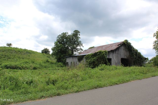 1704 Balls Chapel Road, Rose Hill, VA 24281