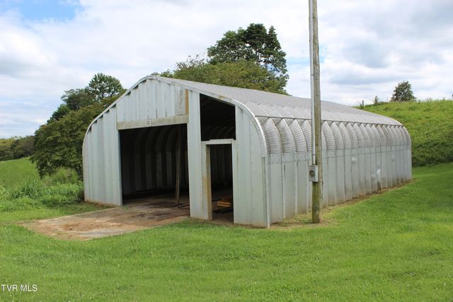 1704 Balls Chapel Road, Rose Hill, VA 24281