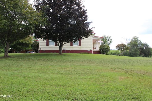 1704 Balls Chapel Road, Rose Hill, VA 24281