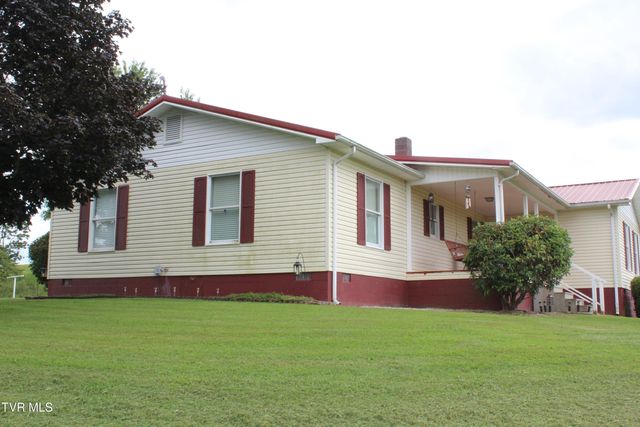 1704 Balls Chapel Road, Rose Hill, VA 24281