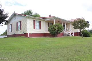 1704 Balls Chapel Road, Rose Hill, VA 24281