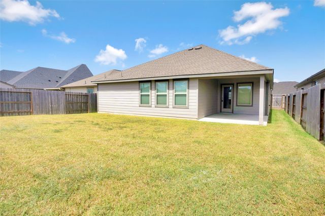 4450 Wild Flora Way, Baytown, TX 77521