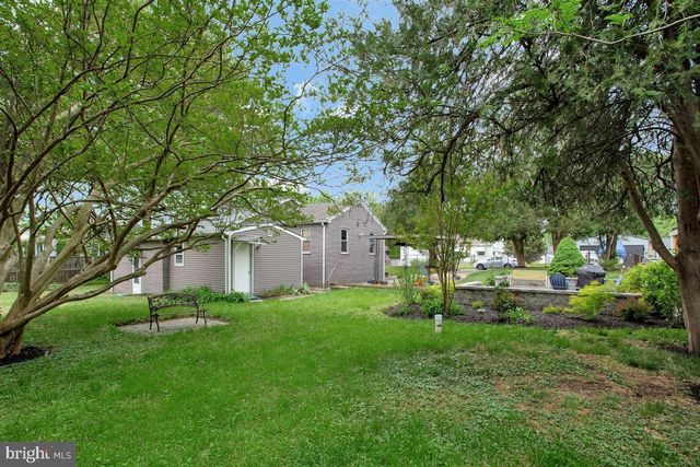1609 BENTLEY RD, Edgewater, MD 21037
