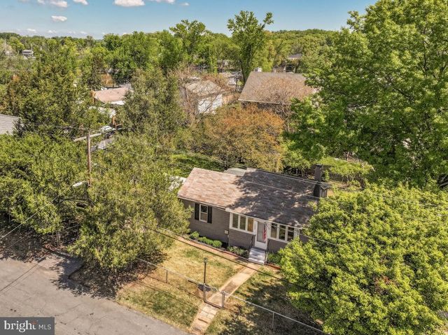 1609 BENTLEY RD, Edgewater, MD 21037