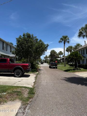 263 2ND Street, Atlantic Beach, FL 32233