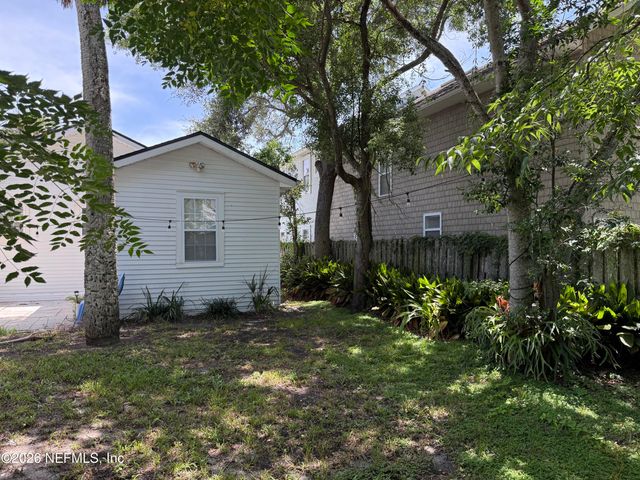 263 2ND Street, Atlantic Beach, FL 32233