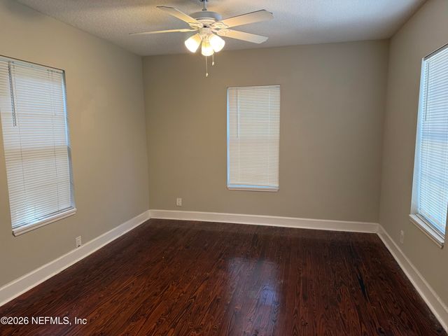 263 2ND Street, Atlantic Beach, FL 32233