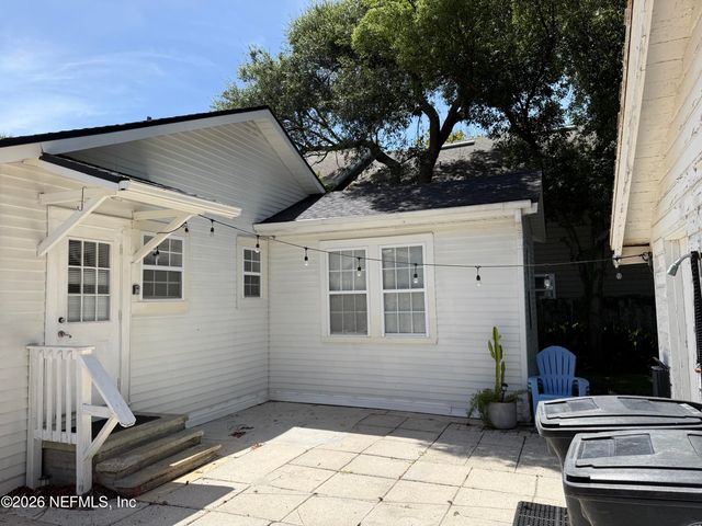 263 2ND Street, Atlantic Beach, FL 32233