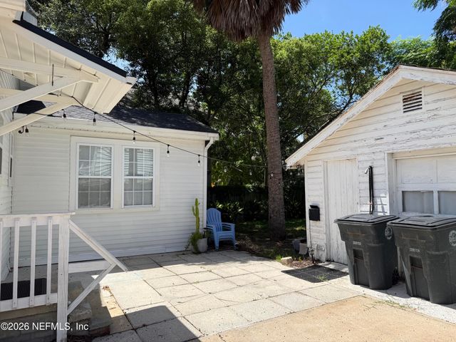 263 2ND Street, Atlantic Beach, FL 32233