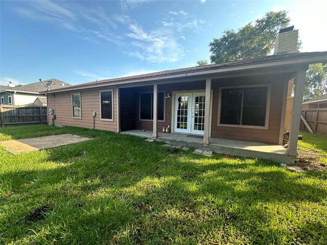 10813 Scenic Drive, Montgomery, TX 77356