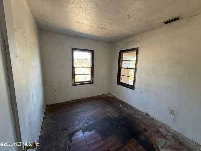 1918 E 27TH Street, Jacksonville, FL 32206