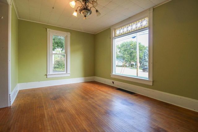 403 E Main Street, Cambridge, WI 53523