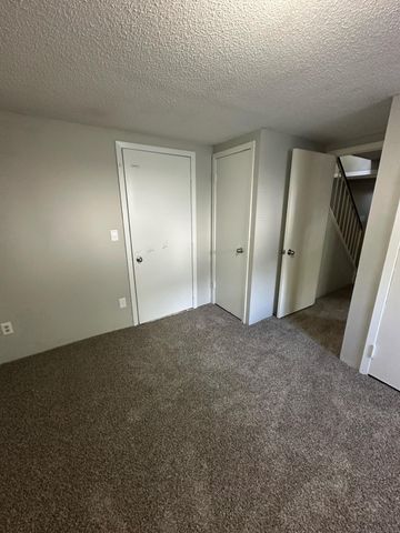 332 E Pleasant Avenue, Ellsworth, WI 54011