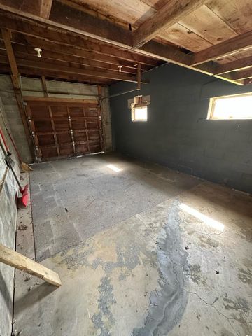 332 E Pleasant Avenue, Ellsworth, WI 54011