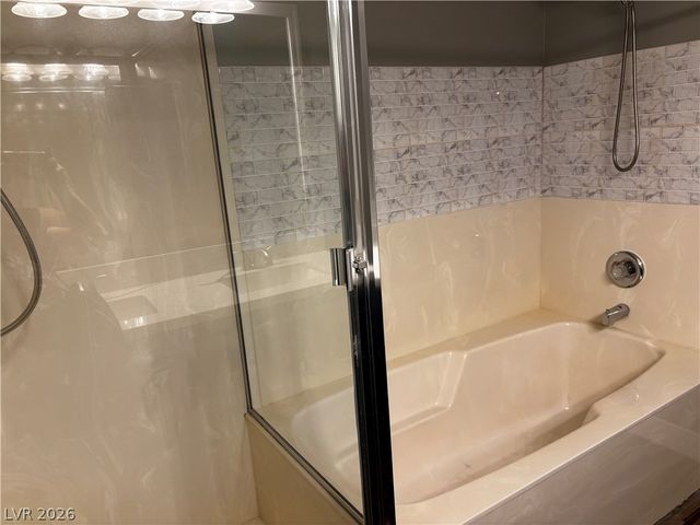 6453 Blue Blossom Avenue, Las Vegas, NV 89108