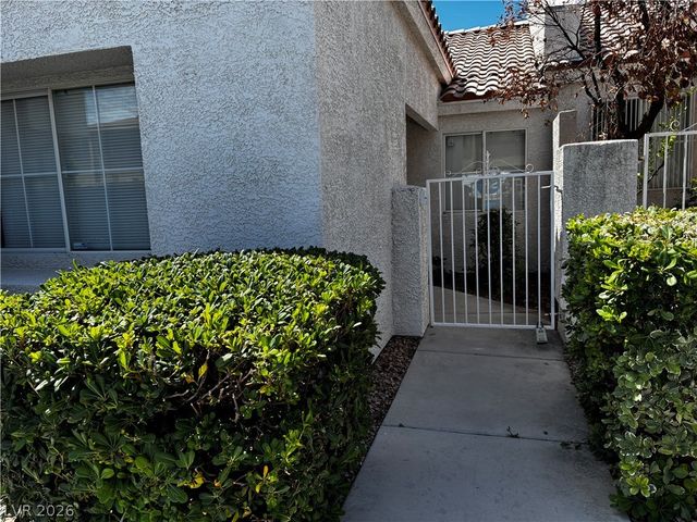 6453 Blue Blossom Avenue, Las Vegas, NV 89108