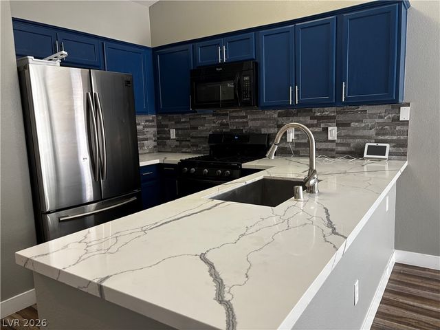 6453 Blue Blossom Avenue, Las Vegas, NV 89108