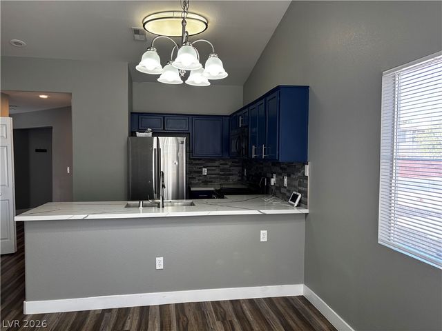 6453 Blue Blossom Avenue, Las Vegas, NV 89108