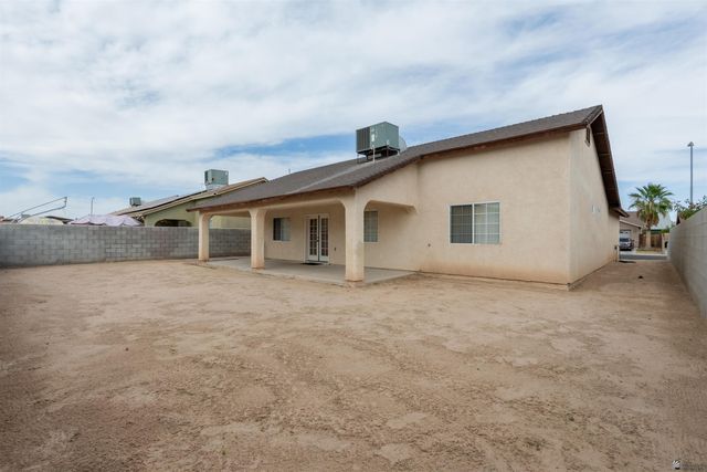 1140 N Villareal Ave, San Luis, AZ 85336